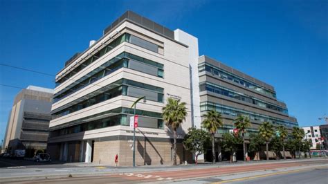 ucsf helen diller family comprehensive cancer center|ucsf cancer center mission bay.